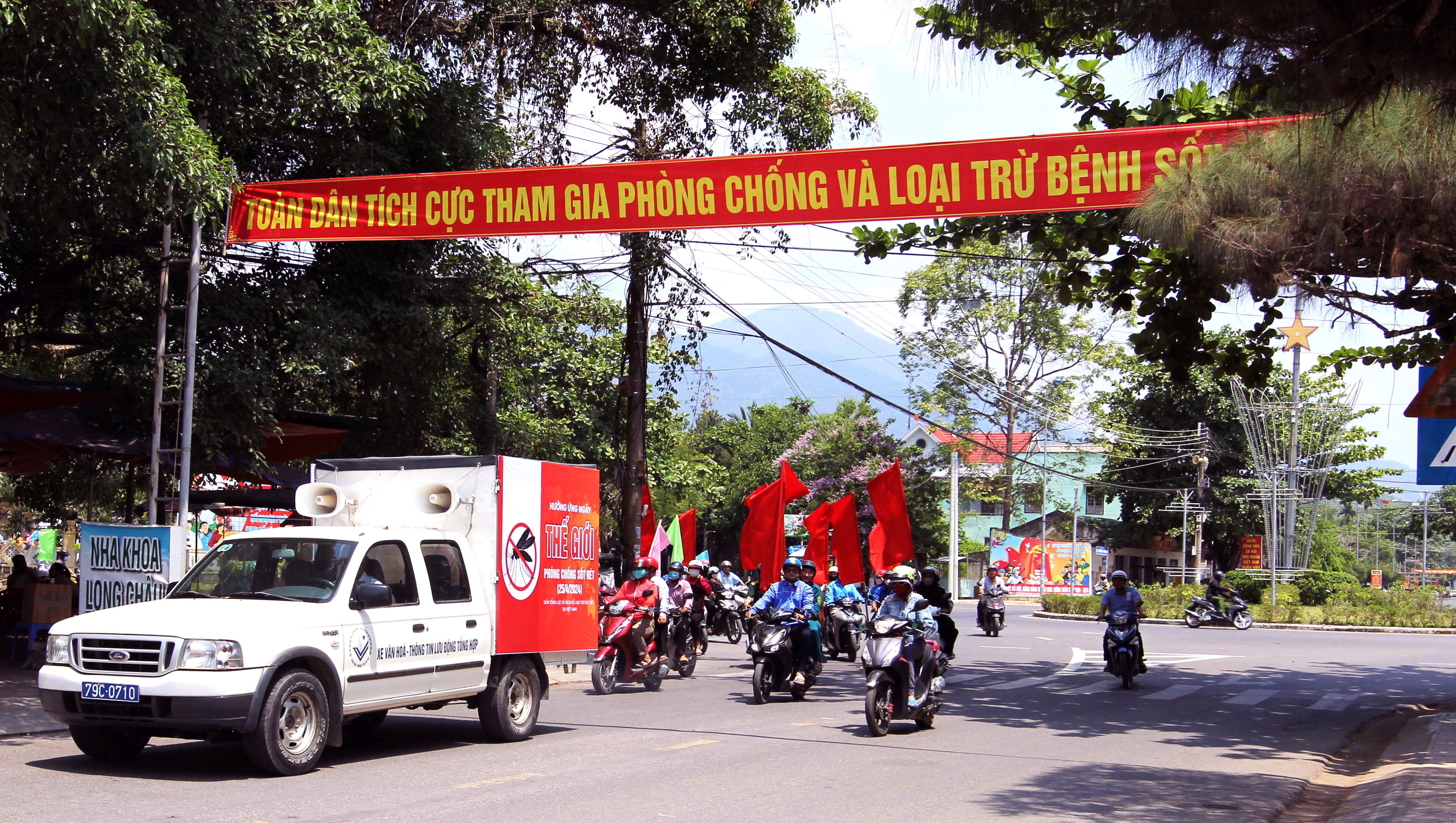 Hưởng ứng Ngày Thế giới phòng, chống bệnh sốt rét: “Dồn tổng lực về đích để loại trừ sốt rét ở Việt Nam”
